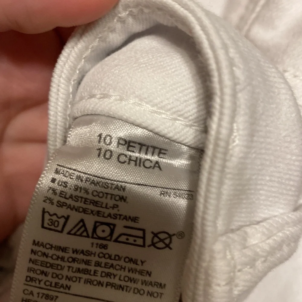 OLD NAVY. Women’s jeans. - Picture 7 of 7